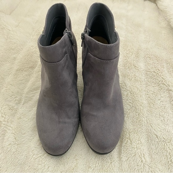 Gianni Bini Memory Foam Gray Suede Ankle Boots with Block Heel Size 7 - Picture 3 of 14